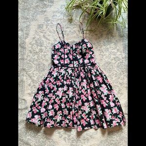 Short Floral Forever 21 Spaghetti Strap Dress M